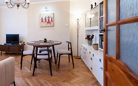 Kora Apartment